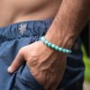 Bracelet Amazonite 8mm porté — pierre naturelle bleue verte