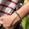 Bracelet Jade 6mm porté — pierre naturelle chance abondance