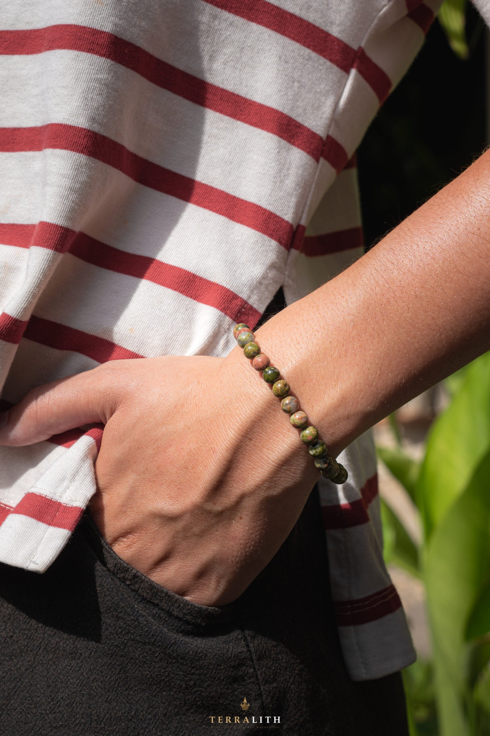 Bracelet Unakite 6mm porté — pierre verte rose équilibre émotionnel